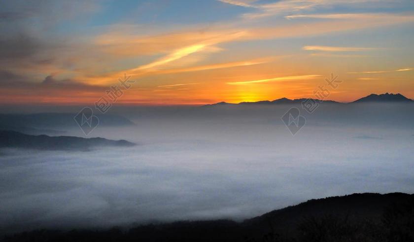 麻生太郎 海的云 日本 SOMMA 火山 夜景 朝日新闻 云