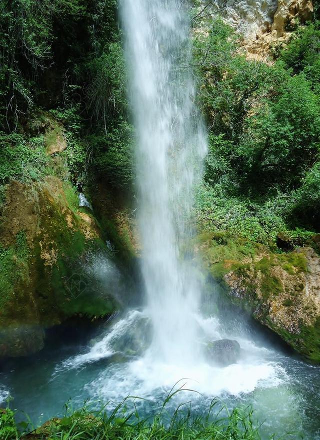 PISSOIRE 的秋天 德龙 法国 三峡 OMBLèZE 水