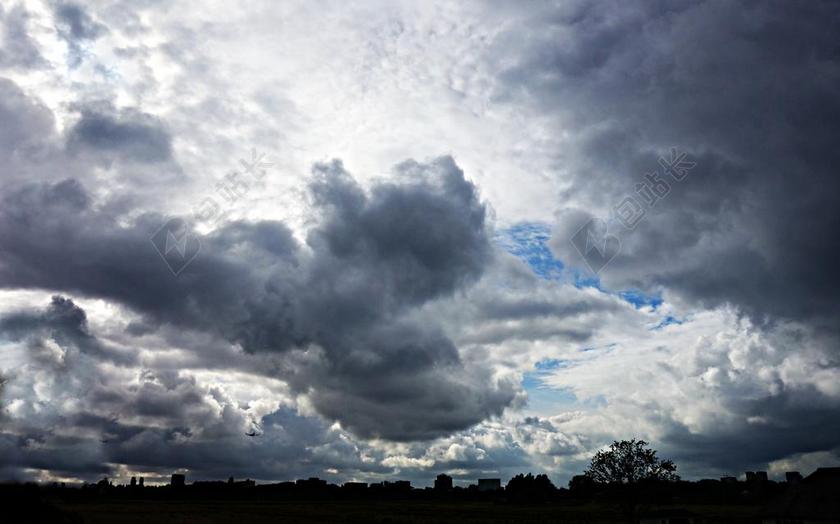 云 天空 积云 戏剧性的云彩 天堂 天际线 侧影 空气 气氛