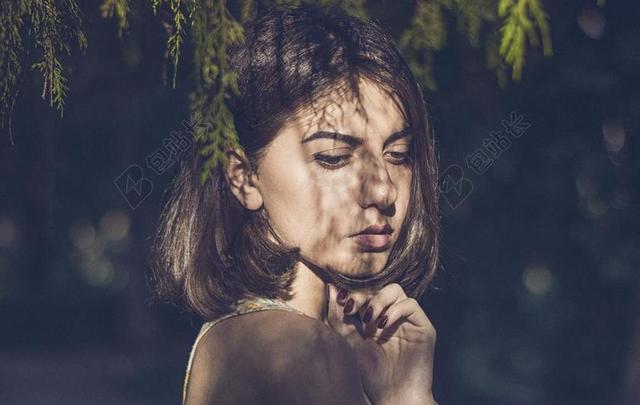 女孩 时尚 时尚的女孩 魅力 脸 魅力女孩 肖像 头发 发型