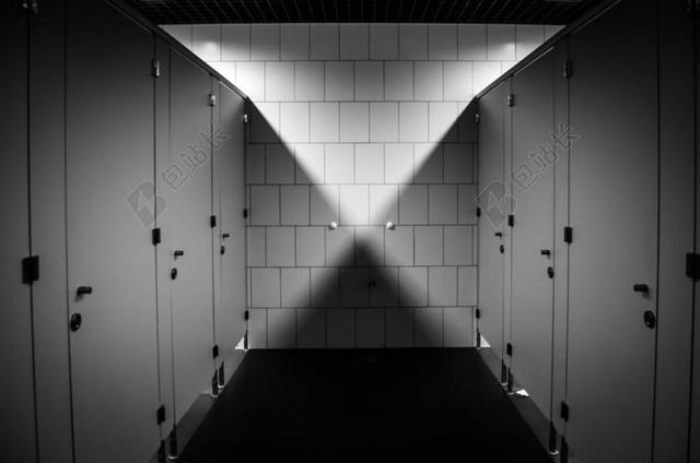 WC 厕所 纯粹 公共厕所 浴室 阴影 光 小木屋