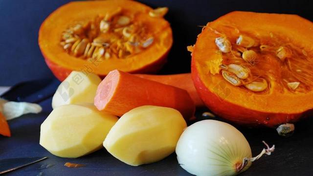 北海道 南瓜 壁球 南瓜汤 准备 秋季 橙 板 吃 食品