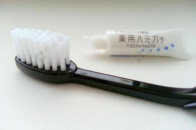 生活用品必需品牙刷牙膏背景图片
