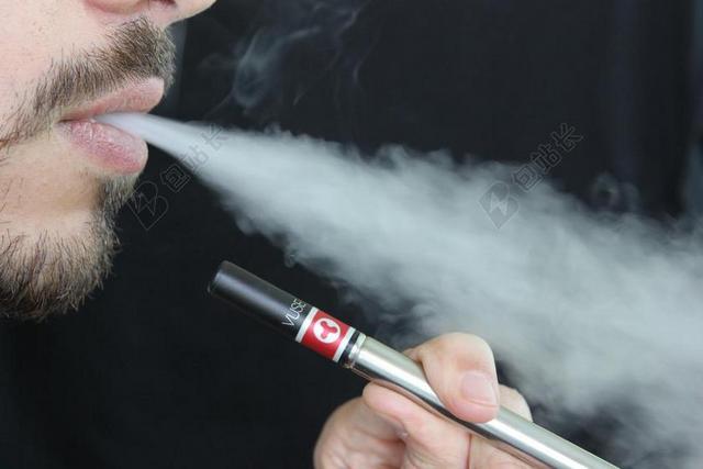 电子香烟 VAPING 蓝光CIGS 蓝光 烟草 香烟 烟