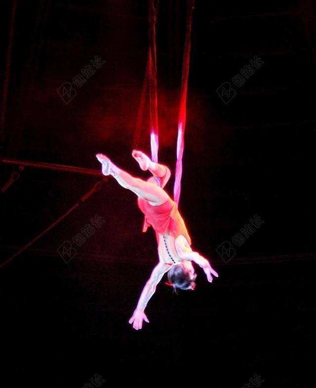 马戏团 TRAPEZ 娱乐 性能 女孩 显示 ACROBAT