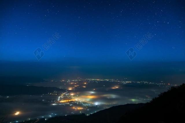 唯美日本城市夜景背景图片