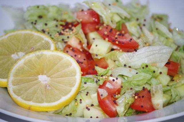 蔬菜沙拉 芥末 SEMEMá 柠檬 健康的食物 西红柿 维生素