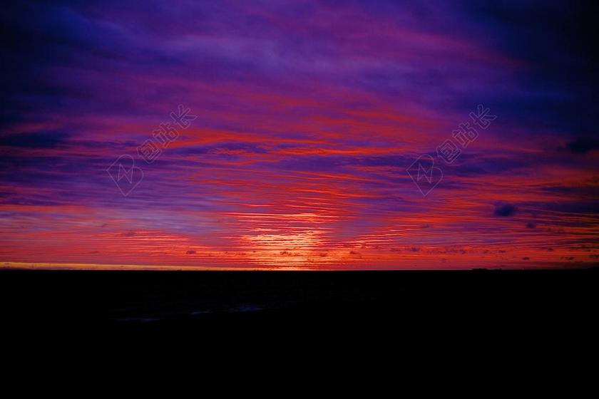 日落 云的颜色 云 颜色 天空 景观 夕阳光 太阳 红、 蓝