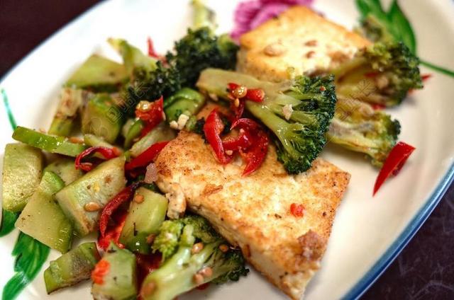 素食主义者 韩国食品 豆腐 烹饪 小菜 蔬菜 食品摄影 西兰花