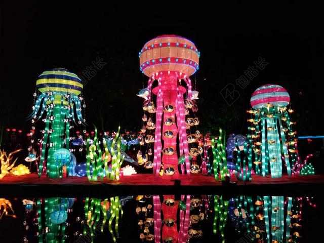 五彩灯光夜晚灯会游园背景图片