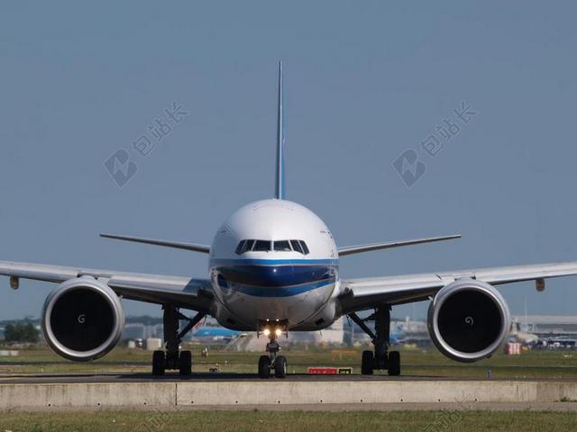中国南方航空 波音 777 飞机 滑行 机场 交通 航空 喷射