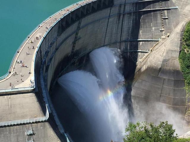 建筑简约日本长野县水坝背景图片