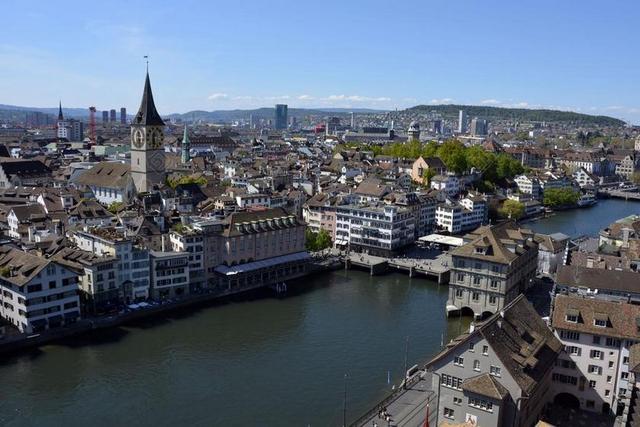 利马 河 苏黎世 水 从 GROSSMüNSTER 的视图