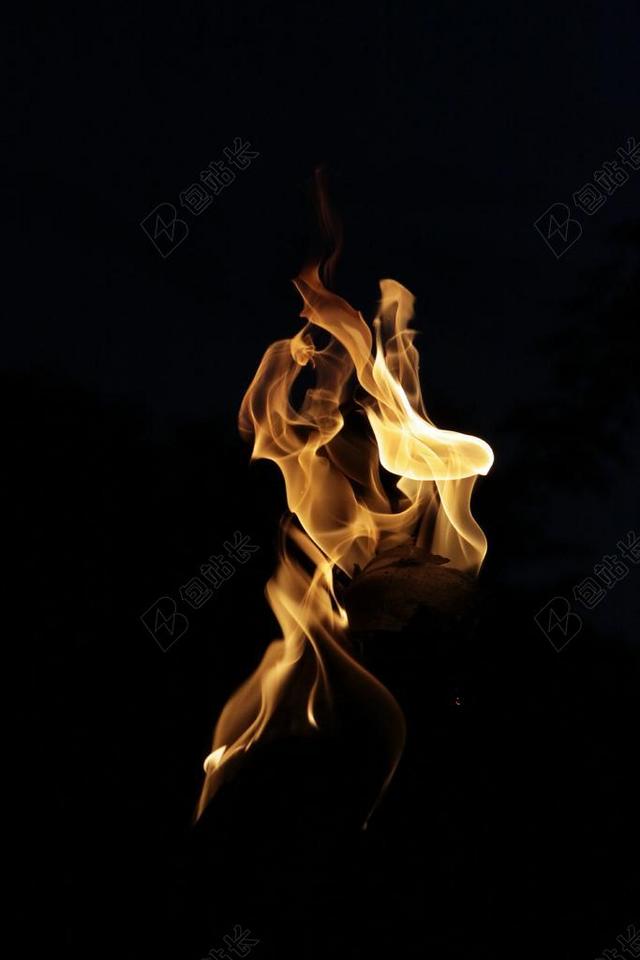 火 光 火焰 夜 烧伤 热 能源 黄色 橙色 光明 危险