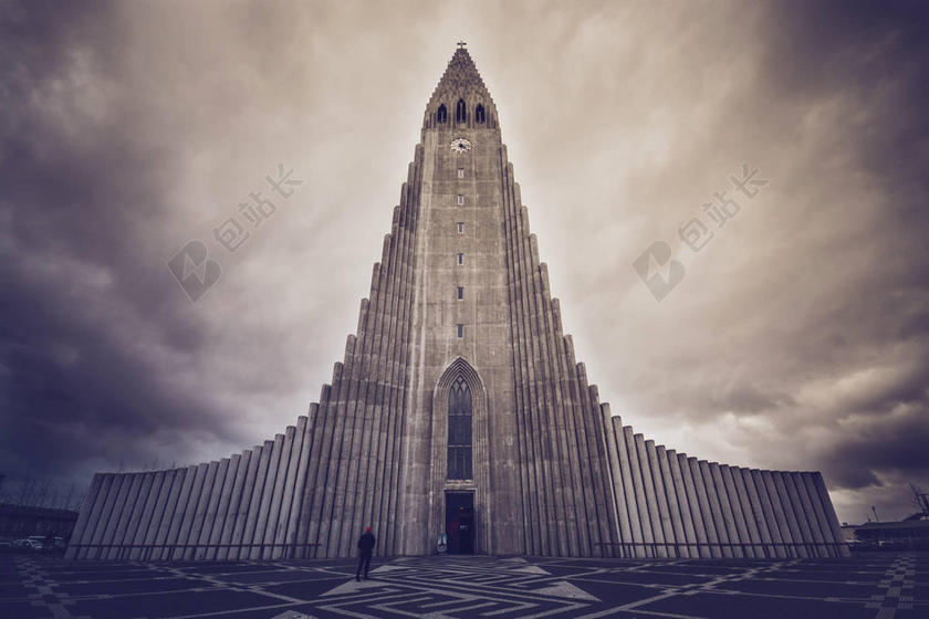 雄伟的灰色教堂背景图片