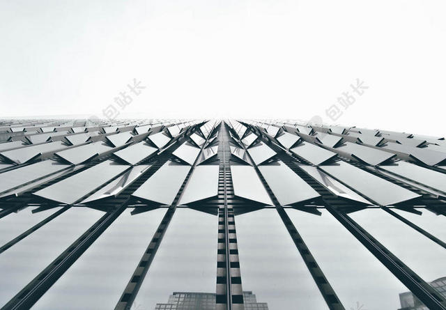 干净的高楼玻璃外墙背景图片