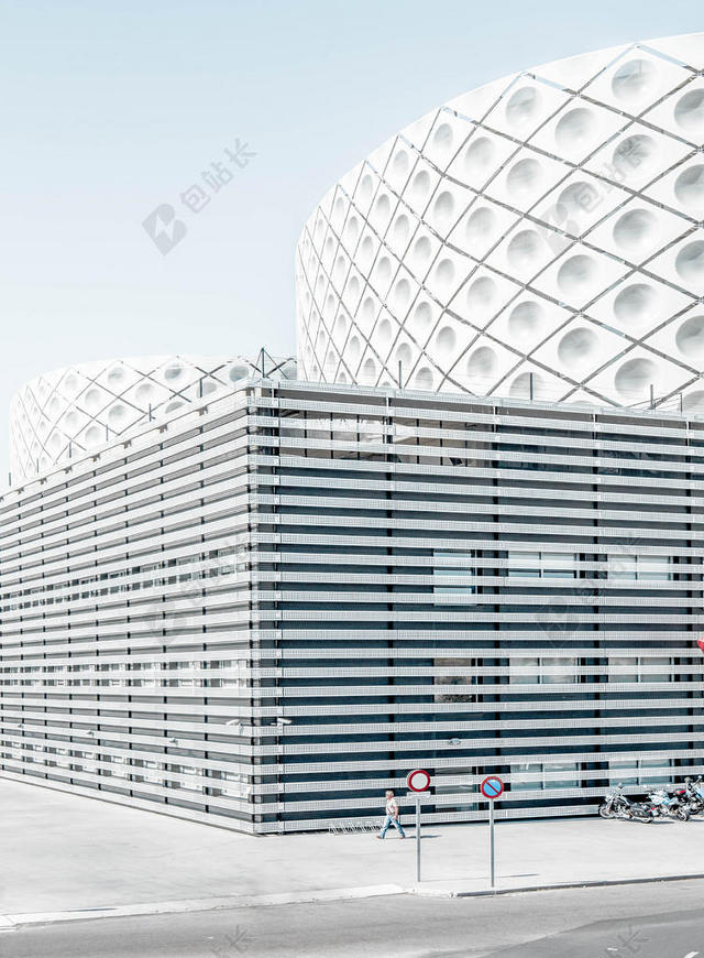 白色建筑浪漫对称图案几何形状房屋结构背景图片