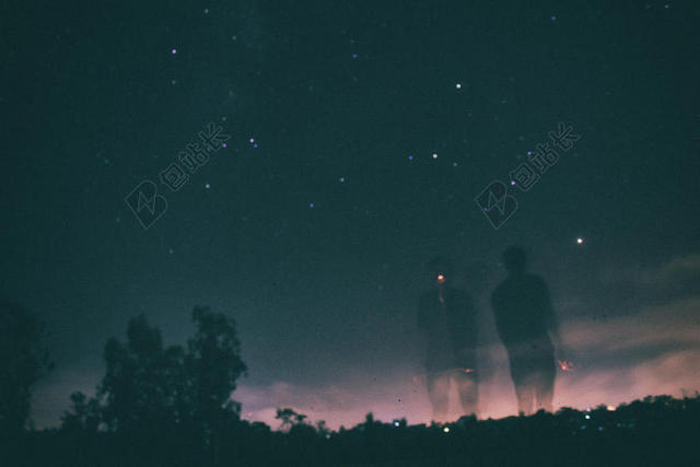 夜晚 晚上 黑夜 黑暗 灯光 霓虹灯 星空 星星 闪光 明星 天空