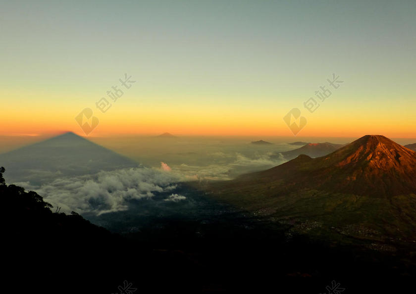 摄影自然山峰宣传背景图片