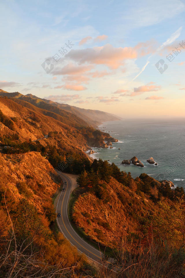 日落沿海自然景观山地街道旅游背景图片
