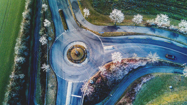 科技时尚公路喷泉背景图片