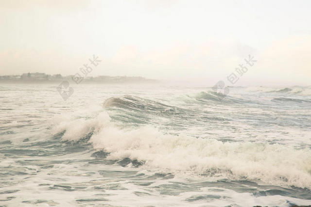汹涌的海浪背景图片