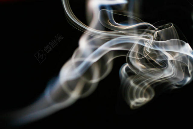 白色的烟雾背景图片