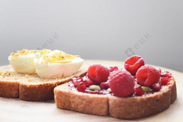 浆果 面包 早餐 美味的 吃 健康的 鸡蛋 食物 食物 摄影 食物 准备 食物 演示 FOODPORN 水果 健康的 健康的 饮食 健康的 食物 家 煮熟的 餐 自制 果酱 片 甜的 桌子 美味的
