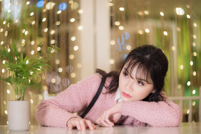 美丽的 美女 无聊的 女孩 手 看 人 严重的 等待 女人