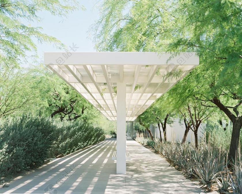 谈话 交流 对话 沟通 通话 办公室 工作室 工作 职场  太空 空间 夜晚 晚上 黑夜 黑暗 灯光 霓虹灯 建筑 大厦 建筑物 建设 旅行 旅游 行程 度假 休闲 度假 假日 夏日 夏季 热情  树木 丛林 森林 白色 浅色 黑白 简单 清新 建筑 结构 建筑物 建筑学