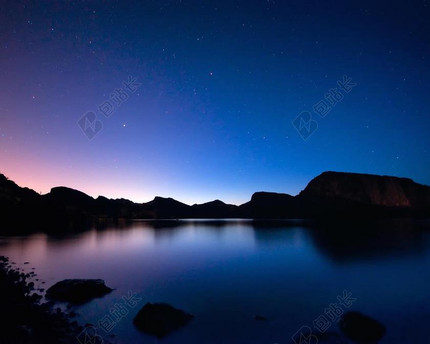 星空 星星 闪光 明星 夜晚 晚上 黑夜 黑暗 灯光 霓虹灯 日落 夕阳 太阳 山 山峰 顶峰 景色 灯光 光线 激光 打火机  天空  夏日 夏季 热情 书 书籍 阅读 可爱的 自然 环境 雨 下雨 惬意 山 山峦 山峰