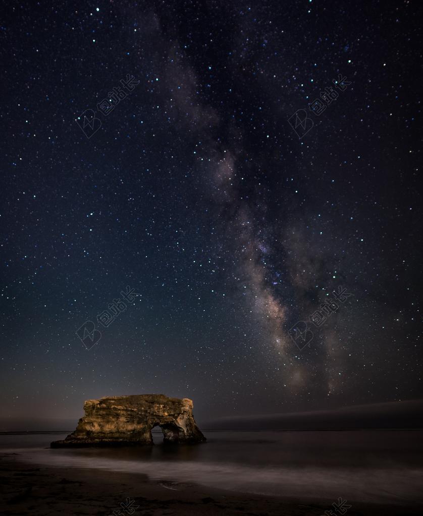 星空 星星 闪光 明星  星空 太空 空间 夜晚 晚上 黑夜 黑暗 灯光 霓虹灯  天空 沙滩 海滩 自然 环境 书 书籍 阅读