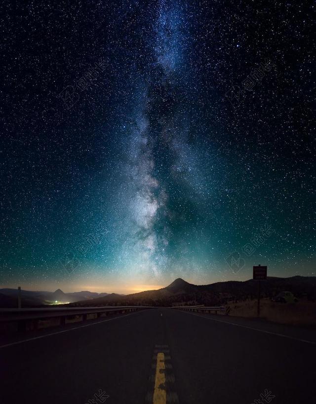 星空 星星 闪光 明星  星空 太空 空间  夜晚 晚上 黑夜 黑暗 灯光 霓虹灯  风景 风光 美景 田园 山水 道路 旅途 路途 户外 街道 公路 天空