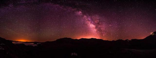 星空 太空 空间 星空 星星 闪光 明星  夜晚 晚上 黑夜 黑暗 灯光 霓虹灯 风景 风光 美景 田园 山水  日落 夕阳 太阳 山 山峰 顶峰 景色 灯光 光线 激光 打火机 旅行 旅游 行程 度假 休闲 度假 假日 自然 环境 云 云朵 天空 山 山峦 山峰