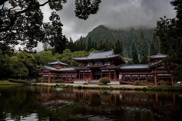 风景 风光 美景 田园 山水  山 山峰 顶峰 景色 旅行 旅游 行程 度假 休闲 度假 假日 自然 环境 云 云朵 天空 雨 下雨 惬意 树 树木 树林 森林 日本 城市 现代生活 建筑 结构 建筑物 建筑学 山 山峦 山峰