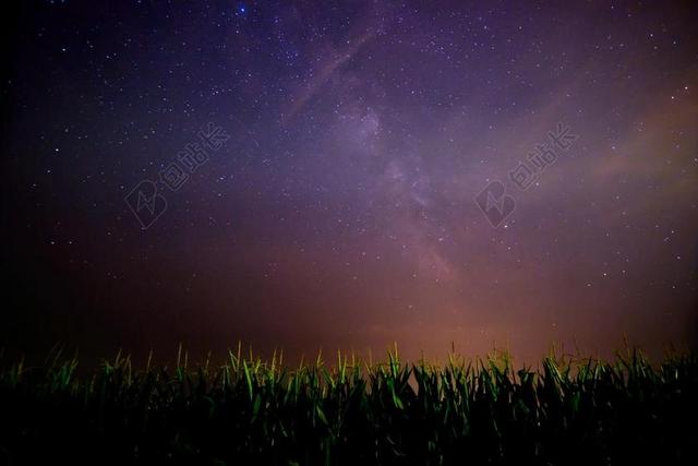 工作中 工作 办公室 会议 职场        星空 太空 空间 星空 星星 闪光 明星 农场 农田 庄园   风景 风光 美景 田园 山水 天空  夏日 夏季 热情 自然 环境