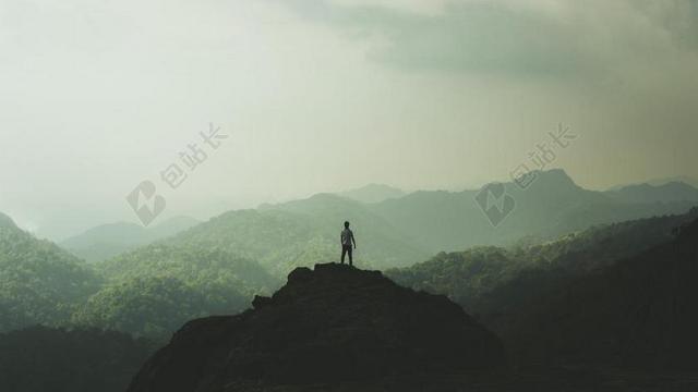 谈话 交流 对话 沟通 通话 成功 成就 成绩 胜利  职场  太空 空间                       风景 风光 美景 田园 山水  山 山峰 顶峰 景色 冒险 探险 远足 度假 旅游 休闲 挑战 极限运动 旅行 旅游 行程 度假 休闲 度假 假日 天空 自然 环境 人物 人群 风土人情 男士 男性 男人 山 山峦 山峰