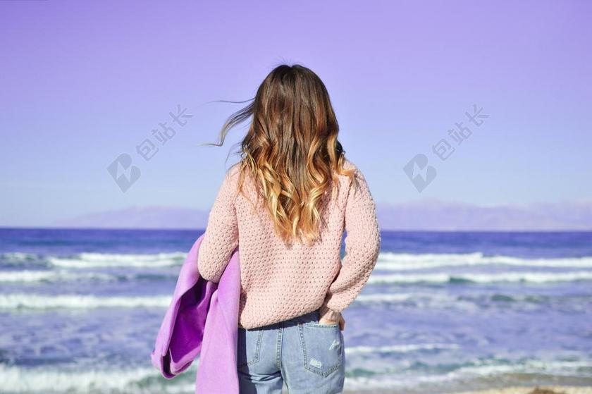 风景 风光 美景 田园 山水  都市 时尚 现代化 头发 毛发 毛 头部 爱情 恋爱 恋人 情人 情侣 浪漫  冬季 冬天 新年 天空 肖像 人物特写 画像 女孩 少女 姑娘 美丽 沙滩 海滩 海 海水 大海 全身像 可爱的 云 云朵 天空 雨 下雨 惬意  一个女人 女性 女士 美丽 女人