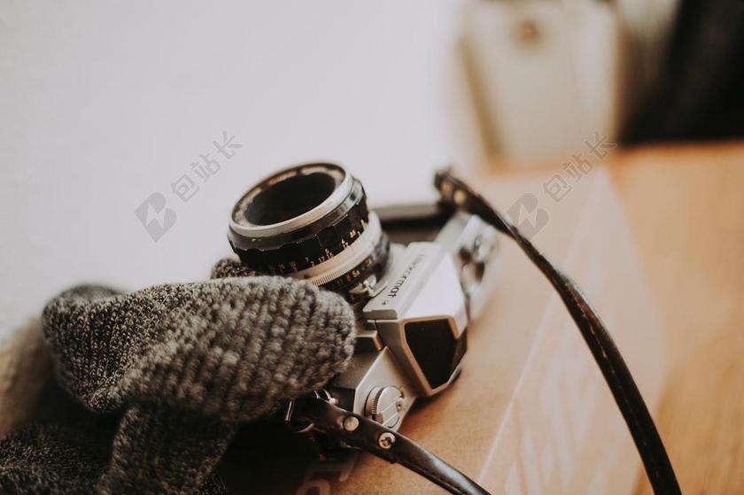 工作中 工作 办公室 会议 职场 美女 丽人 优雅 美丽 漂亮 女孩 女人 女性  老人 智者 老者