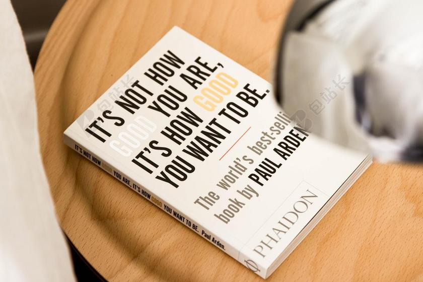 工作中 工作 办公室 会议 职场 桌子 台子 书桌 办公 家 家园 家居 故乡 美丽 休闲 阅读 书籍 学习 写字 文章 书籍 书 书籍 阅读