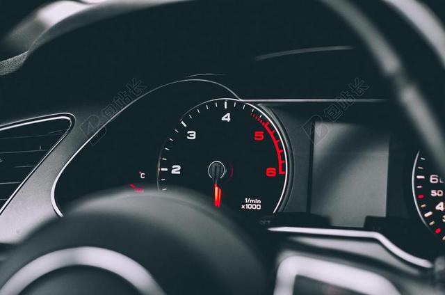 金融 财务 商务 科技 技术 信息科技  汽车 车 小汽车 轿车 跑车 室内 室内装修 装潢 艺术设计 家装 家 家园 家居 故乡 美丽 休闲 幸福 快乐 高兴 家庭 甜蜜 华贵 奢华 奢侈品 黑色 暗色 黑白 昏暗