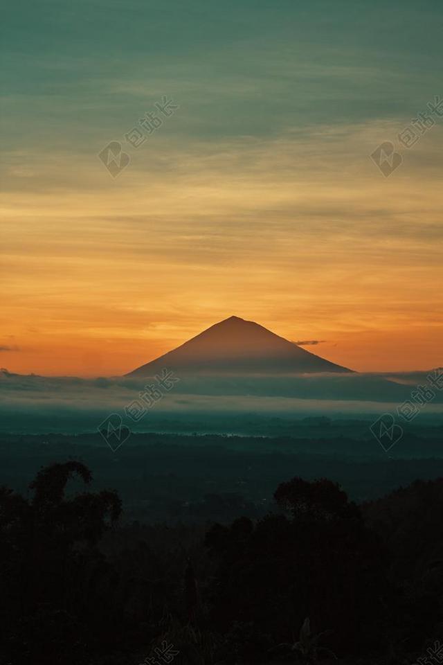 星空 太空 空间                      风景 风光 美景 田园 山水 日落 夕阳 太阳  山 山峰 顶峰 景色 旅行 旅游 行程 度假 休闲 度假 假日 爱情 恋爱 恋人 情人 情侣 浪漫 天空 自然 环境 可爱的  云 云朵 天空 IPHONE 苹果 苹果手机 商务 山 山峦 山峰