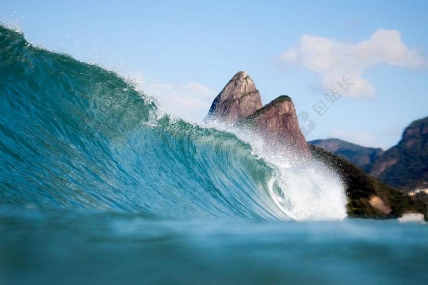 山 山峰 顶峰 景色 朋友 友谊 友情 沙滩 海滩  海 海水 大海 雨 下雨 惬意 山 山峦 山峰