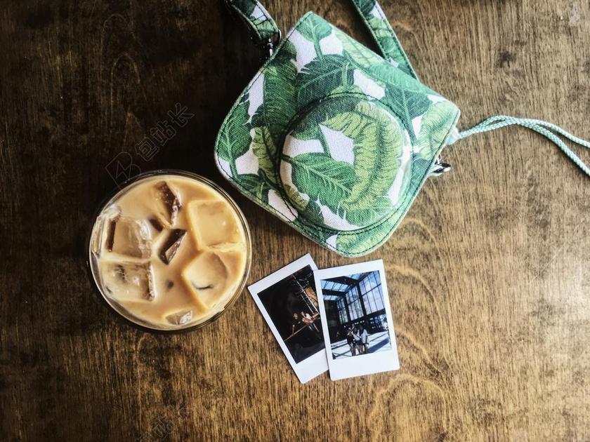 旅行 旅游 行程 度假 休闲 度假 假日 桌子 台子 书桌 办公 美食 食品 餐饮 茶 饮茶 茶叶 茶文化 咖啡 咖啡厅 咖啡馆 饮料 喝酒 饮水 夏日 夏季 热情 书 书籍 阅读