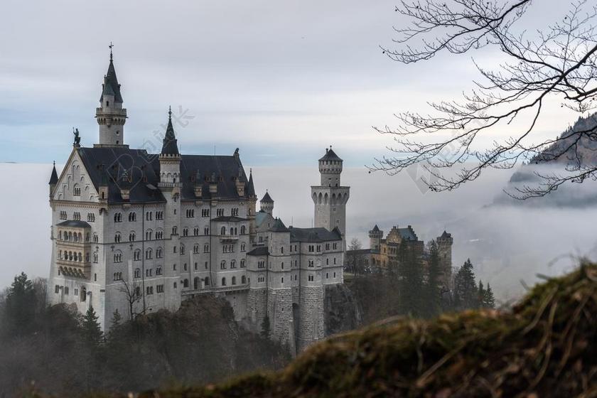 建筑 大厦 建筑物 建设 风景 风光 美景 田园 山水   丽人 优雅 美丽 漂亮 女孩 女人 女性 山 山峰 顶峰 景色 复古 酿酒 古典 收获 爱情 恋爱 恋人 情人 情侣 浪漫 家 家园 家居 故乡 美丽 休闲 老人 智者 老者 孩子 儿童 童真 冬季 冬天 新年 可爱的 自然 环境 华贵 奢华 奢侈品 山 山峦 山峰