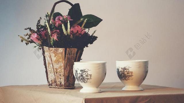 花 玫瑰 美丽 花朵 复古 酿酒 古典 收获 派对 聚会 庆祝 愉快 帮派 桌子 台子 书桌 办公 茶 饮茶 茶叶 茶文化