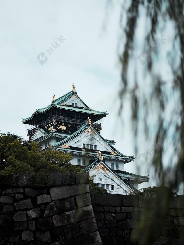 日本的古老城楼背景图片