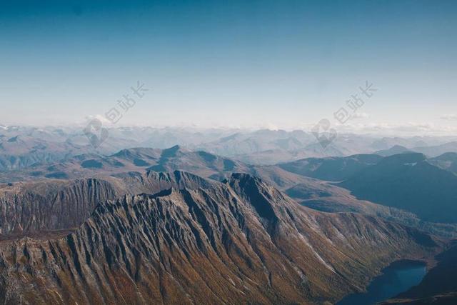 美女 丽人 优雅 美丽 漂亮 女孩 女人 女性 山 山峰 顶峰 景色  旅行 旅游 行程 度假 休闲 度假 假日 天空 自然 环境 秋天 秋日
