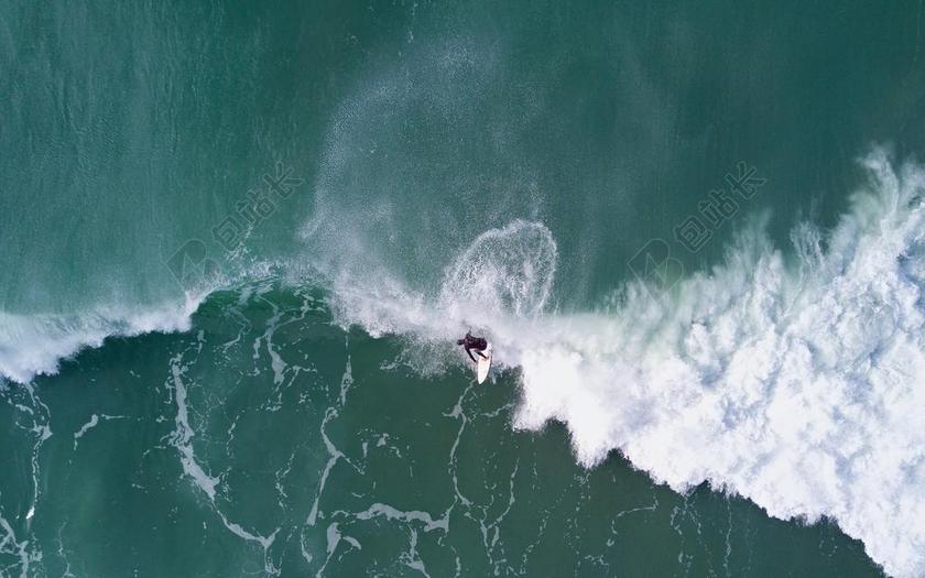 冲浪极限户外运动图片