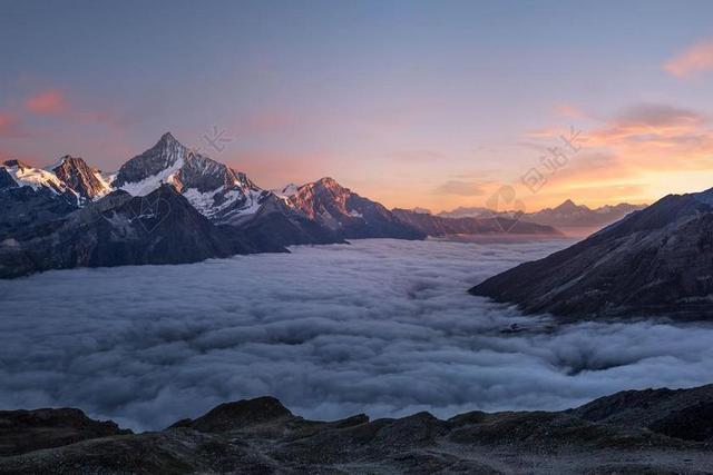 风景 风光 美景 田园 山水  日落 夕阳 太阳  丽人 优雅 美丽 漂亮 女孩 女人 女性 旅行 旅游 行程 度假 休闲 度假 假日  爱情 恋爱 恋人 情人 情侣 浪漫 冬季 冬天 新年 天空 音乐 音乐会 演唱会 书 书籍 阅读 自然 环境 海 海水 大海 云 云朵 天空 山 山峦 山峰